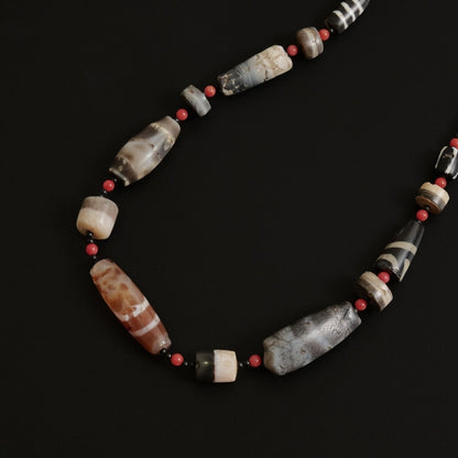 Dzi Beads and Striped Dzi Beads Strand