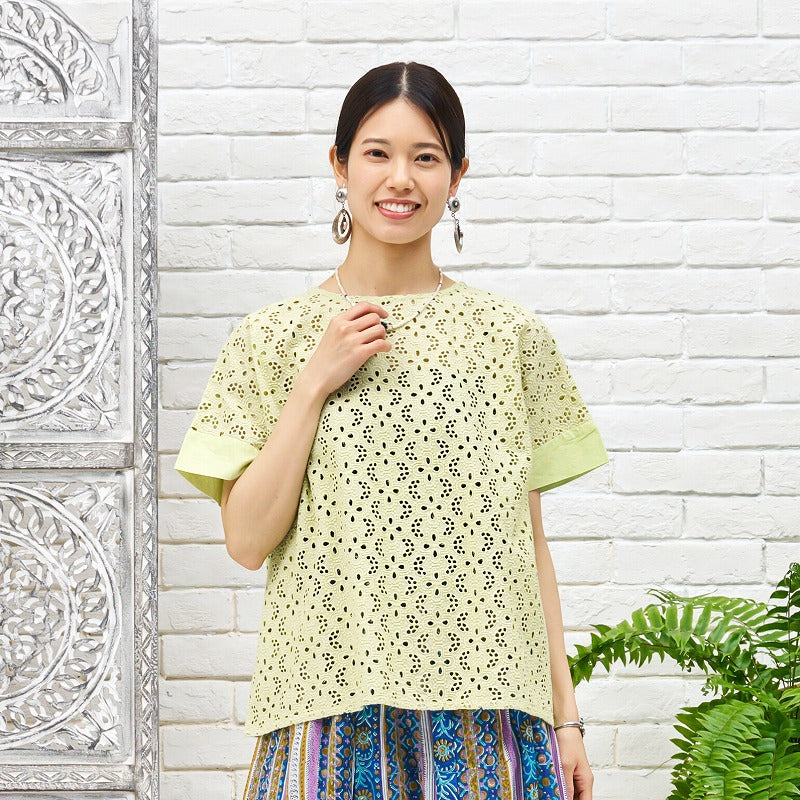 Lace Fabric Pullover
