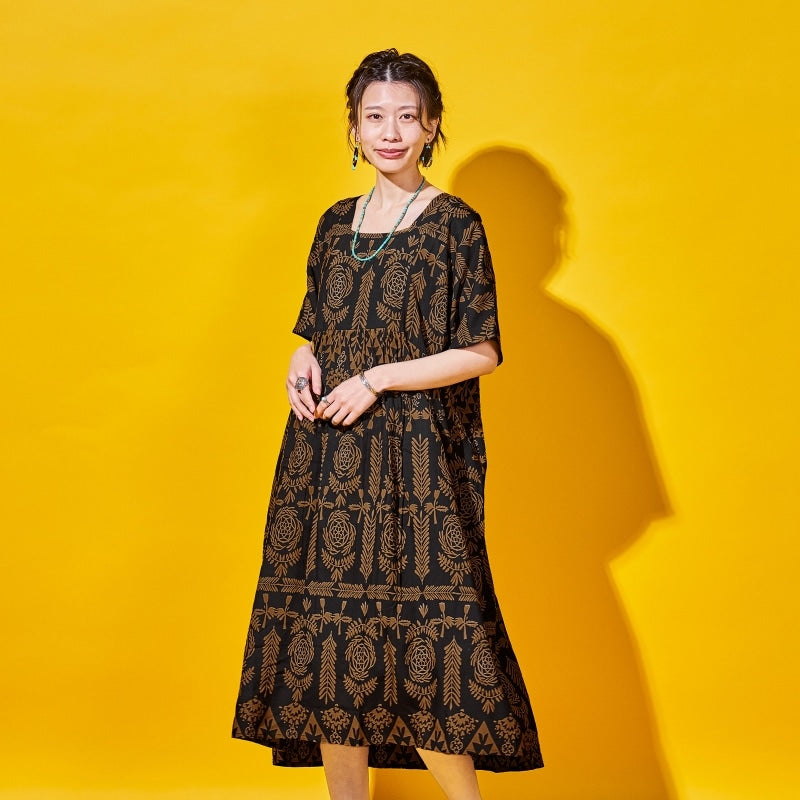 Rayon Volume Dress with Gathered Switch
