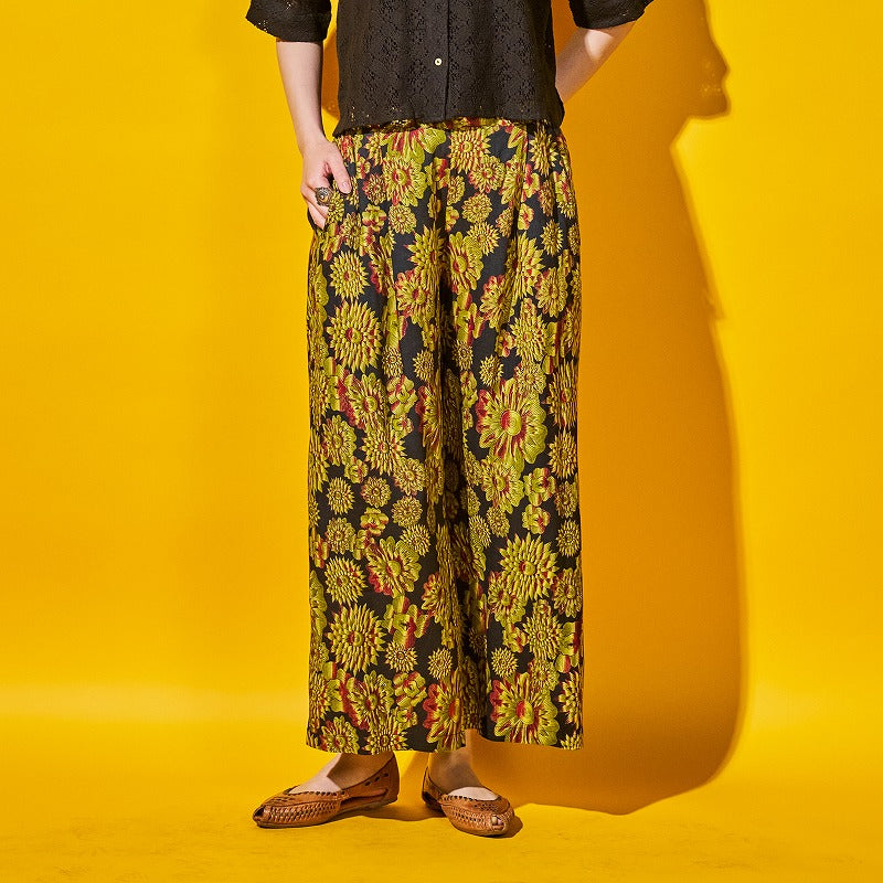 Terry Voile Flower Gradient Print Tuck Pants