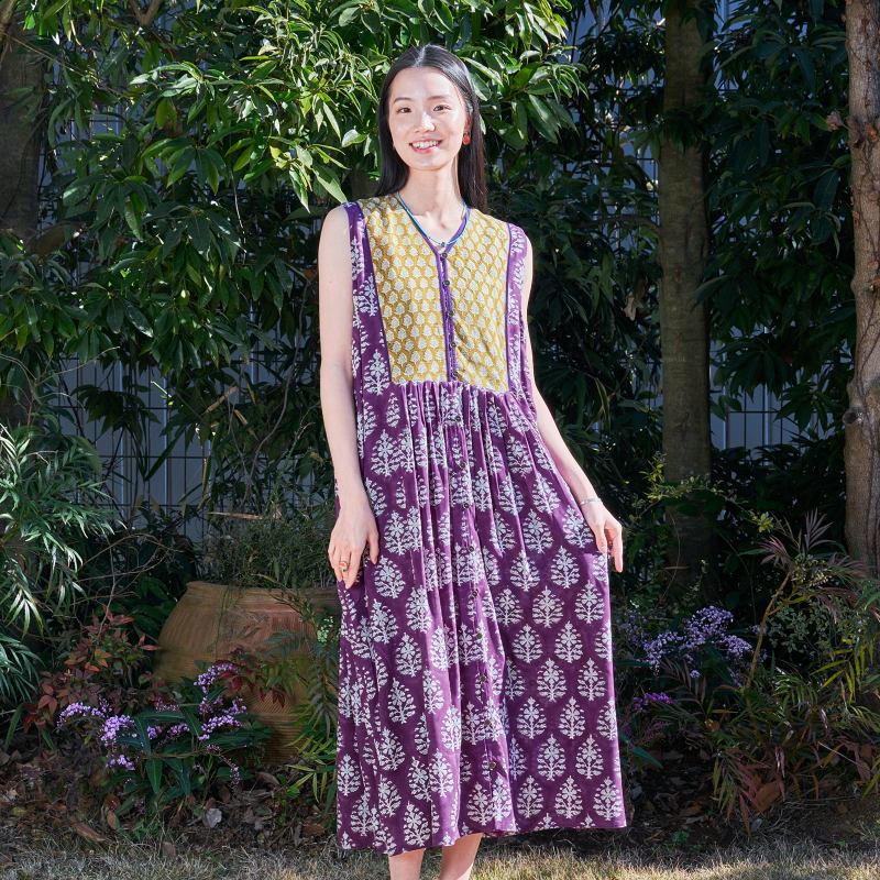 Bi-Color Flower Print Sleeveless Front-Open Dress