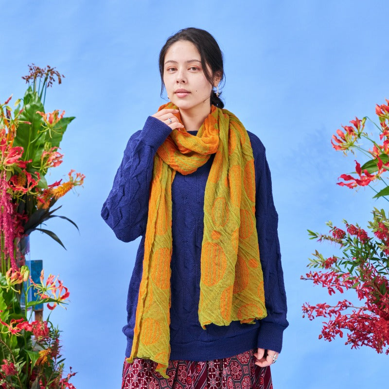 Large Dot Pattern Scarf