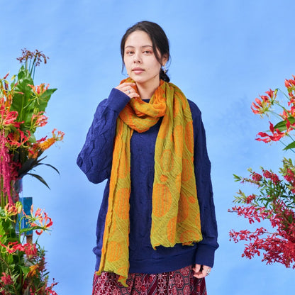 Large Dot Pattern Scarf