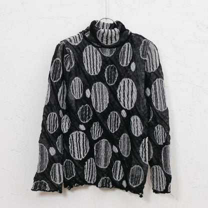 Dot Pattern High Neck Pullover