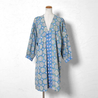 Geometric Block Gathered Sleeve Front Opening Dress
