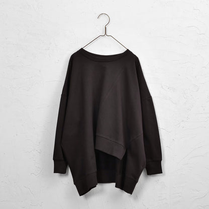 Sweatshirt Pullover with Asymmetrical Design