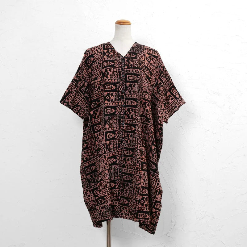 Embossed Geometric Pattern Blouse