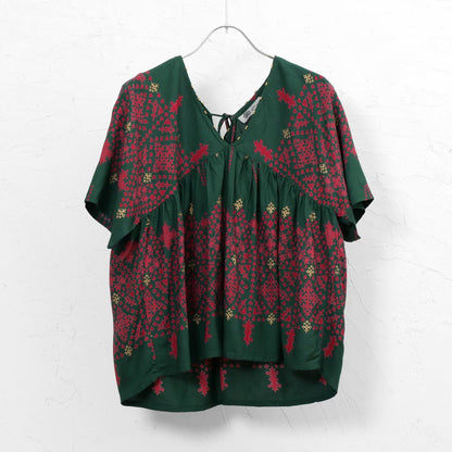 Rayon Rhombus Print Line Pullover