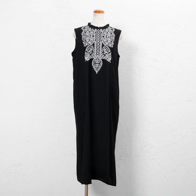 Zari Embroidery Sleeveless Dress