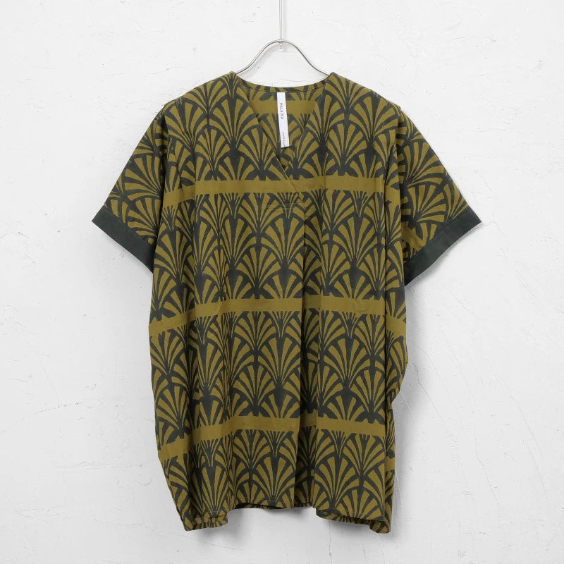 Block Print V-Neck Pullover