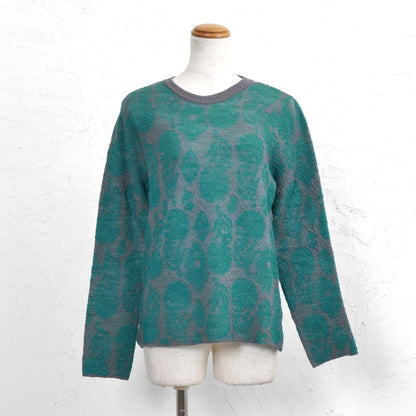 Silhouette Floral Pullover