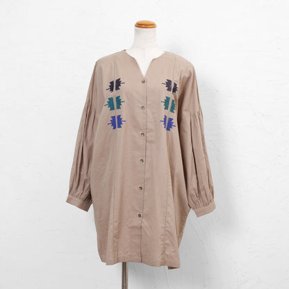 Cotton Crown Embroidery Blouse