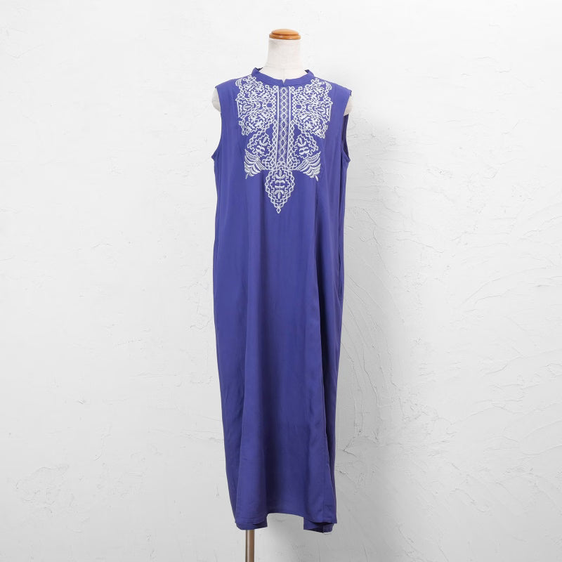 Zari Embroidery Sleeveless Dress