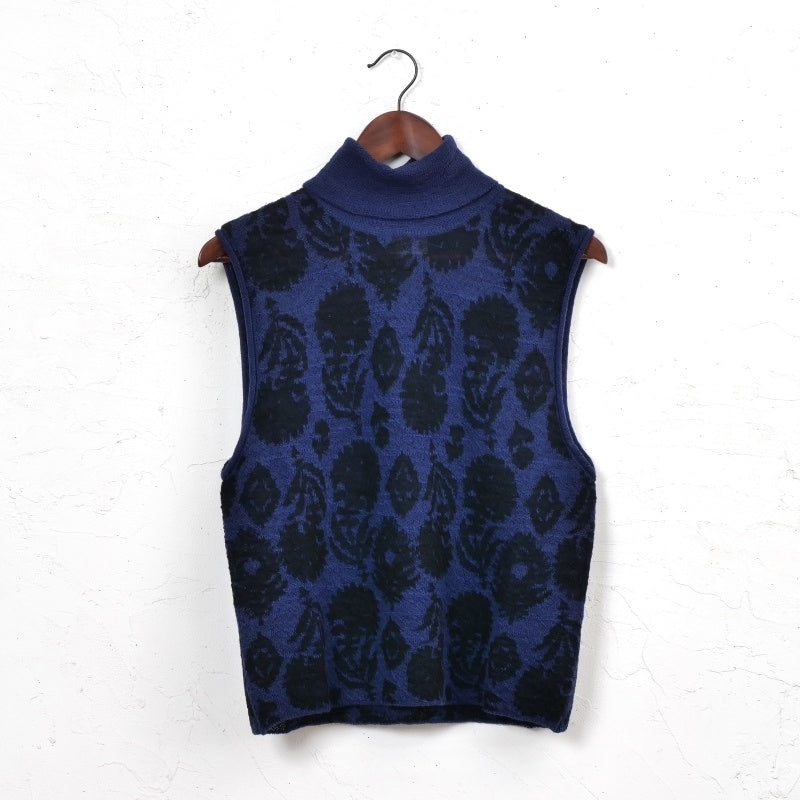 Silhouette Flower Turtleneck Vest