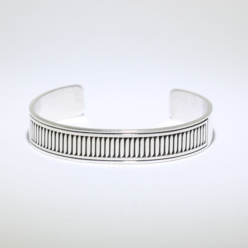 Pulsera de plata por Howard Nelson 6-1/8"