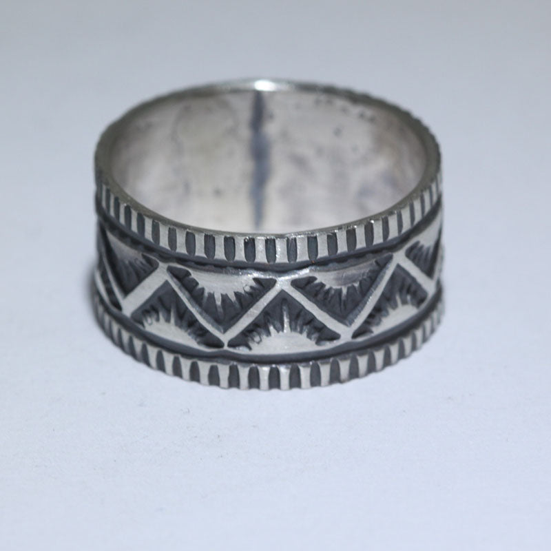 Bague en ciselure par Andy Cadman