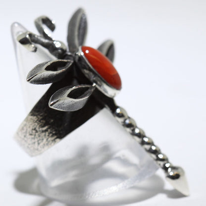 Anillo de Coral por Aaron Anderson- Talla 7.5