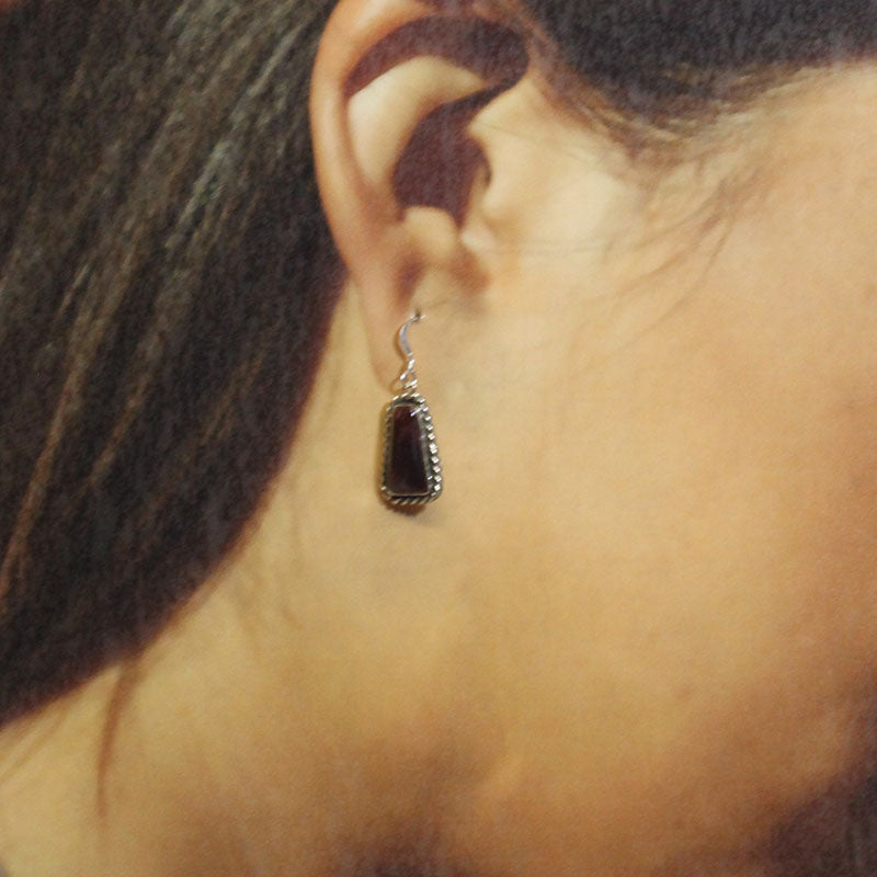 Boucles d'oreilles épineuses par Robin Tsosie