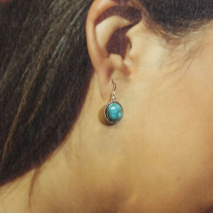 Anting-anting Morenci oleh Robin Tsosie