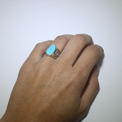 Steve Yellowhorse 的 Morenci 戒指，尺寸 5.5