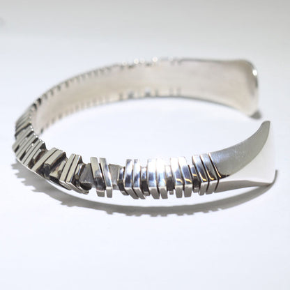 Bracelet "Cutting" par Isaiah Ortiz 6-1/2"