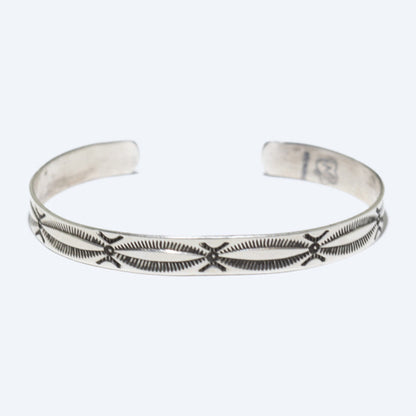 Pulsera de plata por Arnold Goodluck 5-1/2"