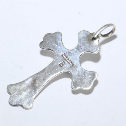 Pendentif Croix par Pauline Nelson