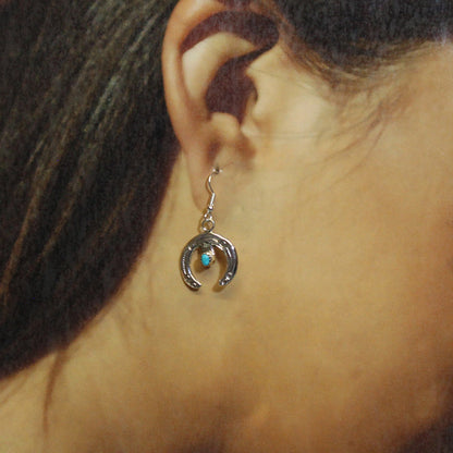保琳·尼爾森的Naja耳環
