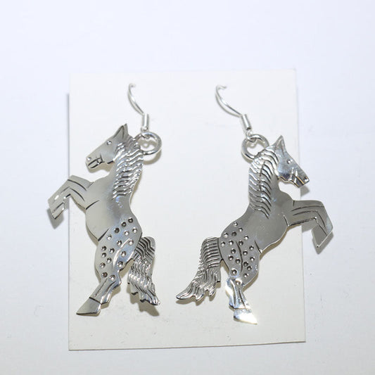 Orecchini a forma di cavallo in argento dei Navajo