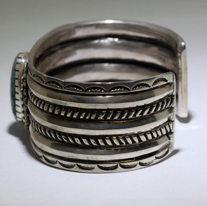 約翰·邁克爾·利斯特設計的戈德伯錠條手鍊