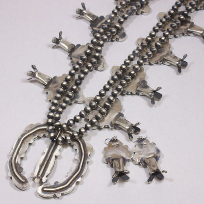 Set Kalung Kingman oleh Wilson Dawes