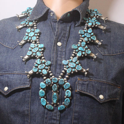 Ensemble Collier Kingman par Wilson Dawes