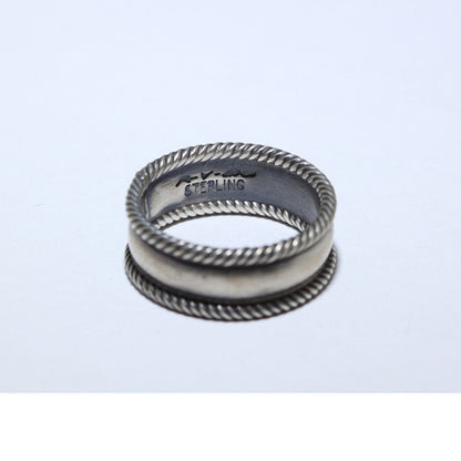 史蒂夫·阿维索设计的电缆戒指