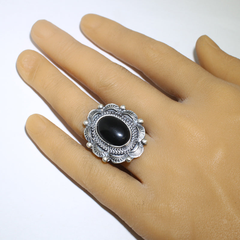 Onyx Ring door Justine Tso - 10