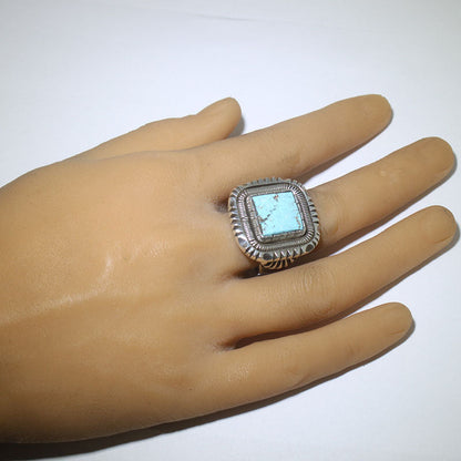 Tsosie White的Kingman戒指，尺寸12.5