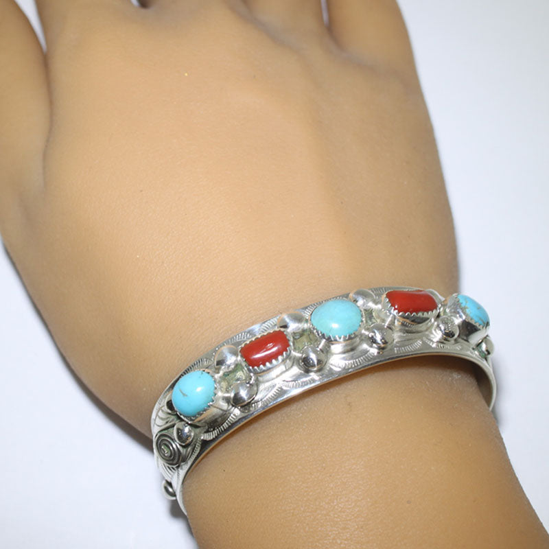 Bracelet Turquoise/Corail par Wilbur Myers 5-1/2"