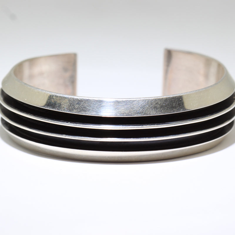 Bracelet en argent par Tom Hawk 5-3/4"