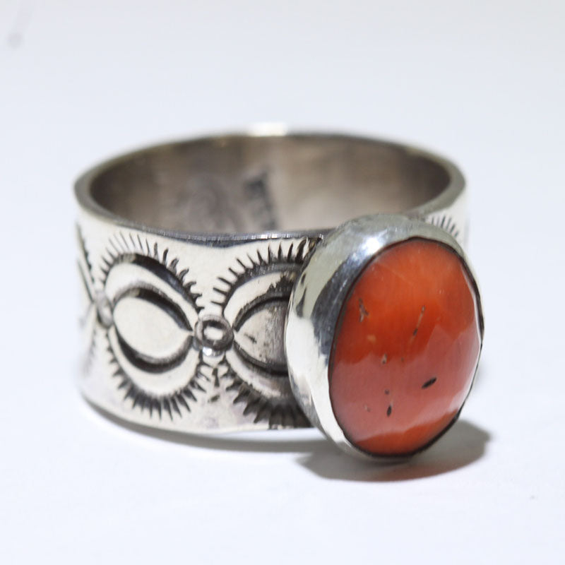 Bague en corail par Arnold Goodluck - 6.5