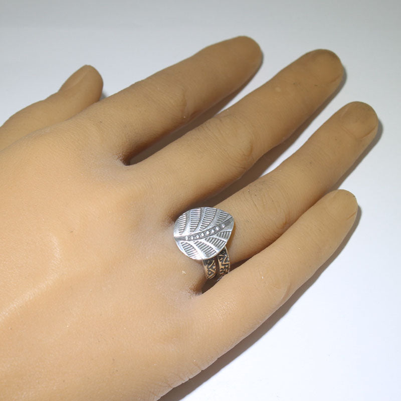 แหวนใบไม้โดยสตีฟ เยลโลว์ฮอร์ส - ขนาด 8