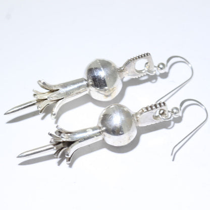 Boucles d'oreilles en argent par Harrison Jim