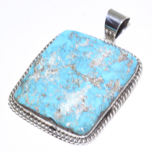 Blue Gem Pendant ni Robin Tsosie