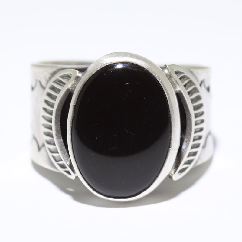 Onyx-Ring von Arnold Goodluck