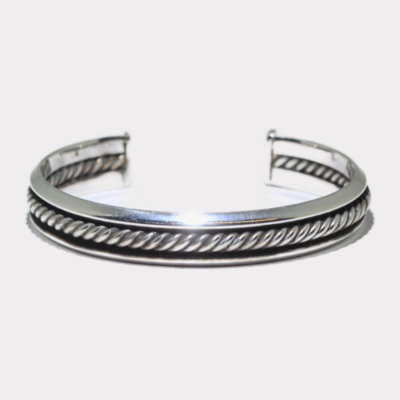 Bracelet en argent par Steve Arviso