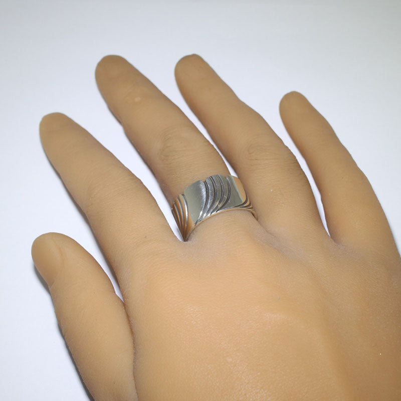 Cincin Perak oleh Steve Yellowhorse ukuran 11