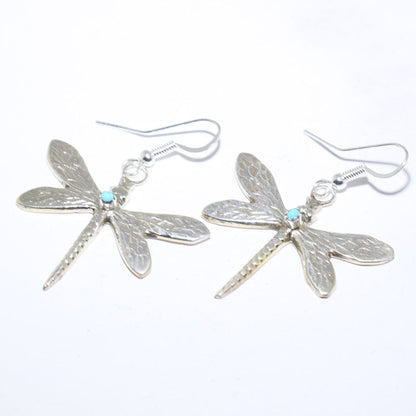 寶琳·尼爾森設計的蜻蜓耳環