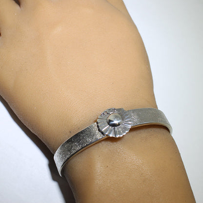 Bracelet en argent par Hopi 5-1/2"