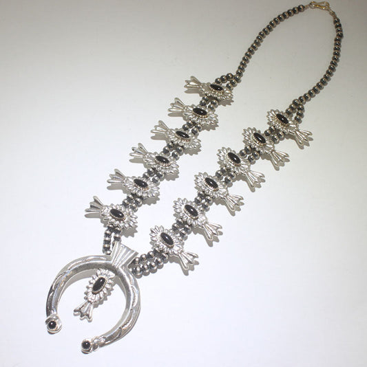 由納瓦霍族製作的銀色南瓜花項鍊