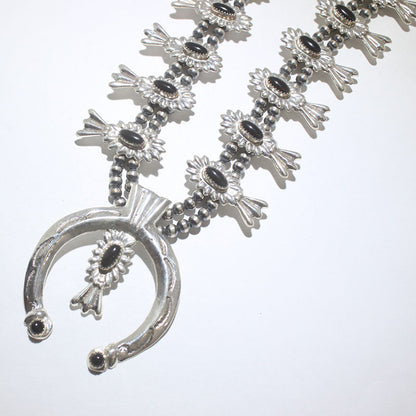 Silver squash blossom necklace ng Navajo