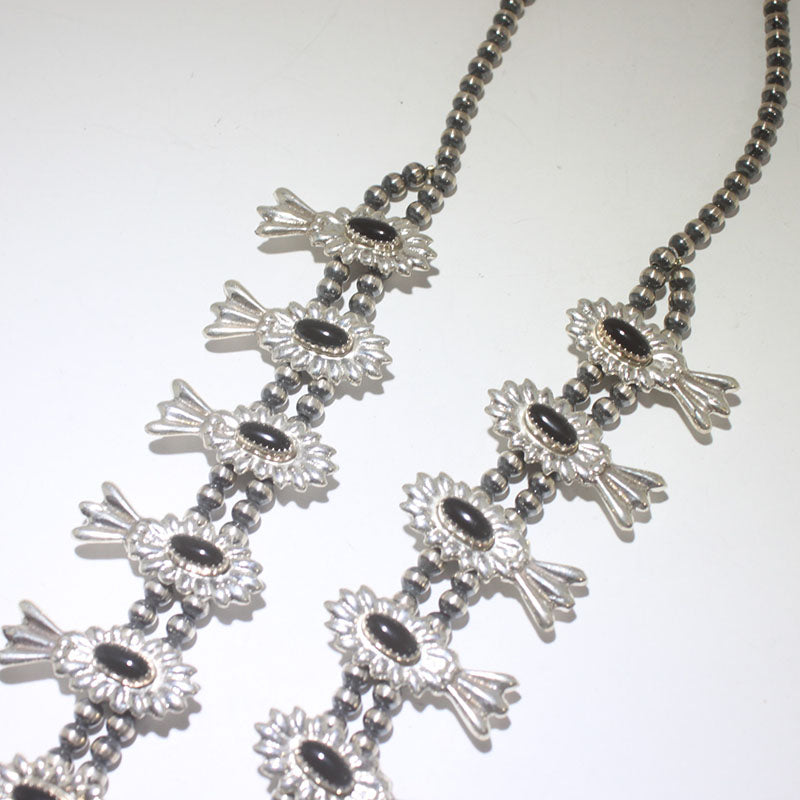 Silver squash blossom necklace ng Navajo