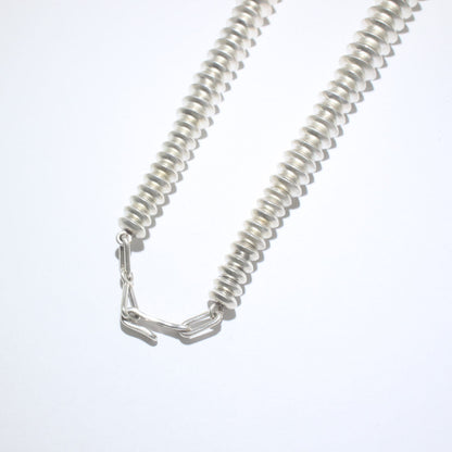 Silberne Squash-Blüten-Halskette von Thomas Jim